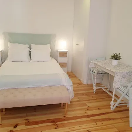 Saldanha Apartman *