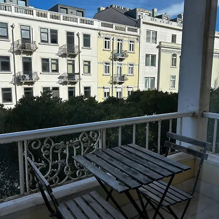 Saldanha Apartman *